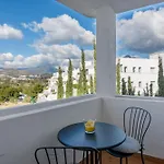 Good Vibes, Roomy In Prime Location