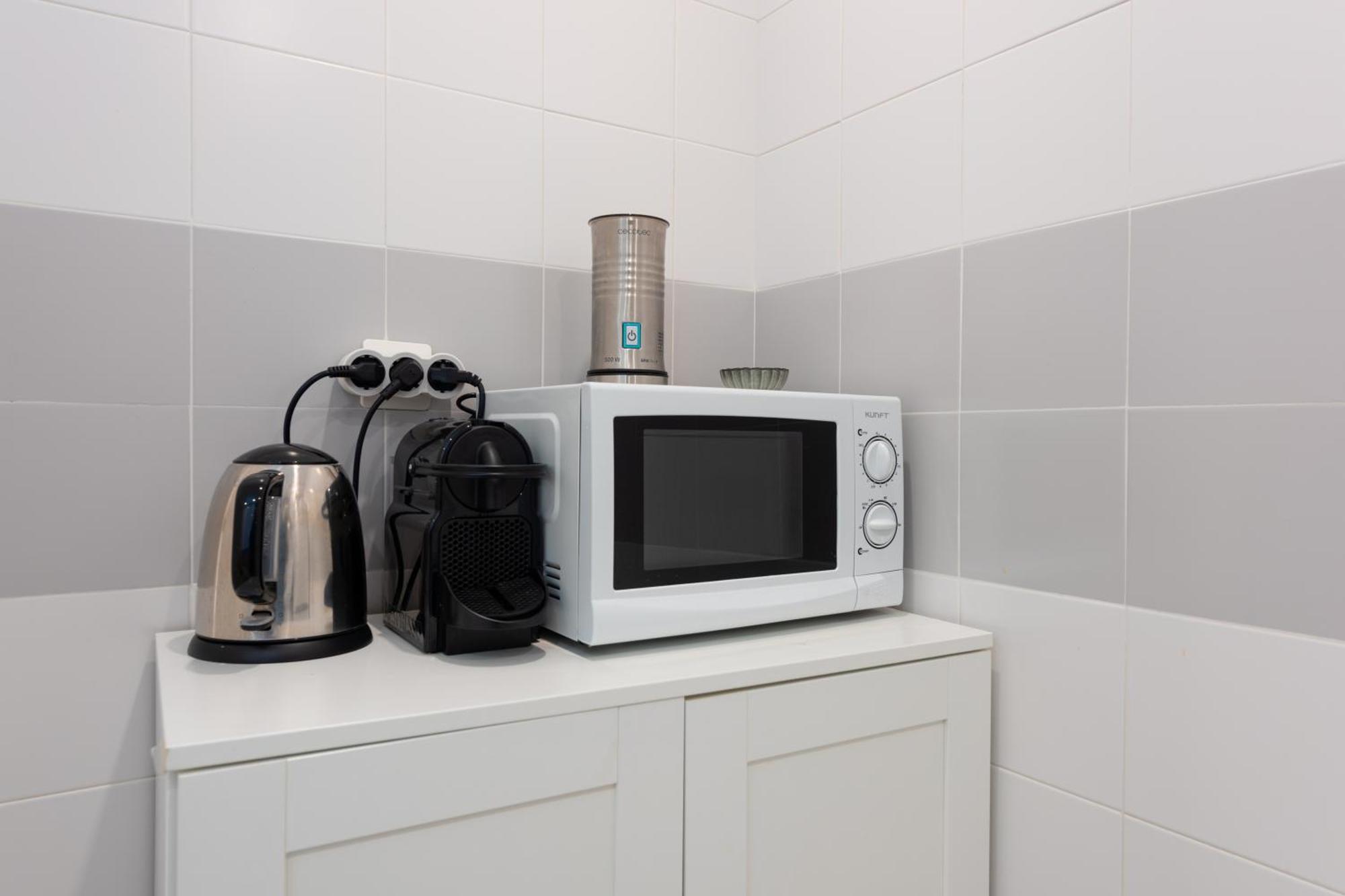Good Vibes, Roomy In Prime Location Apartment