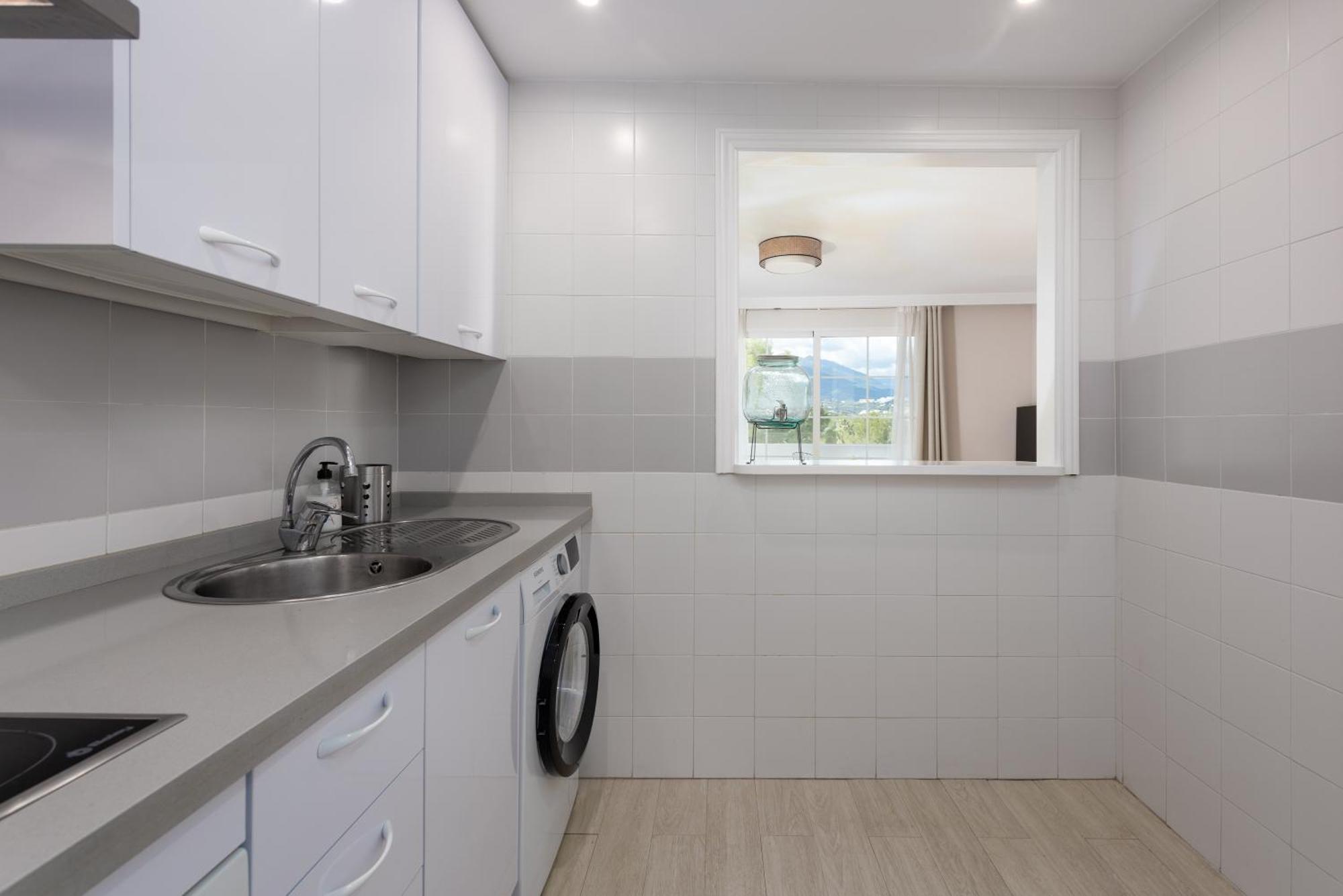 Apartment Good Vibes, Roomy In Prime Location *